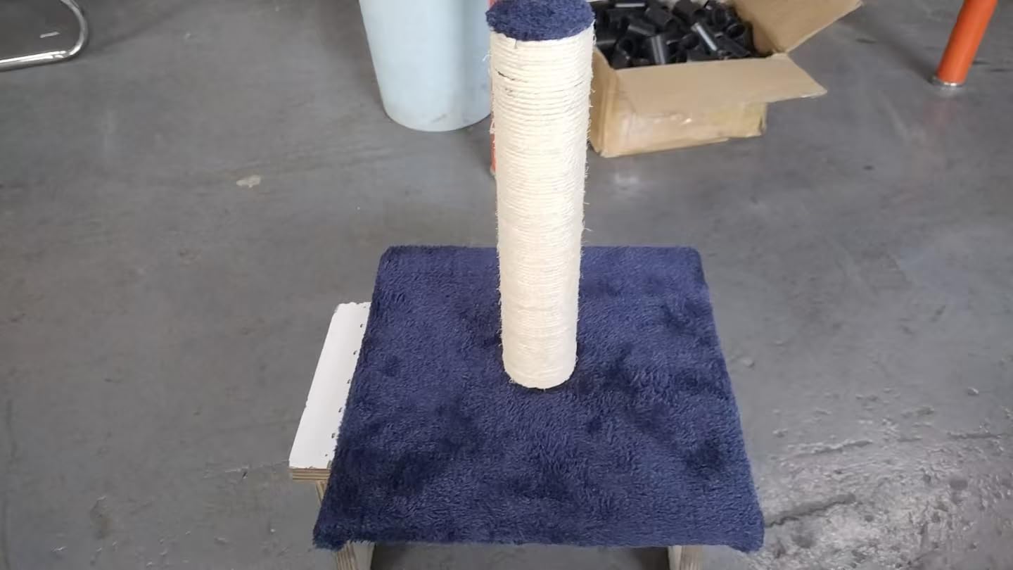 Scratching Post for Indoor cat