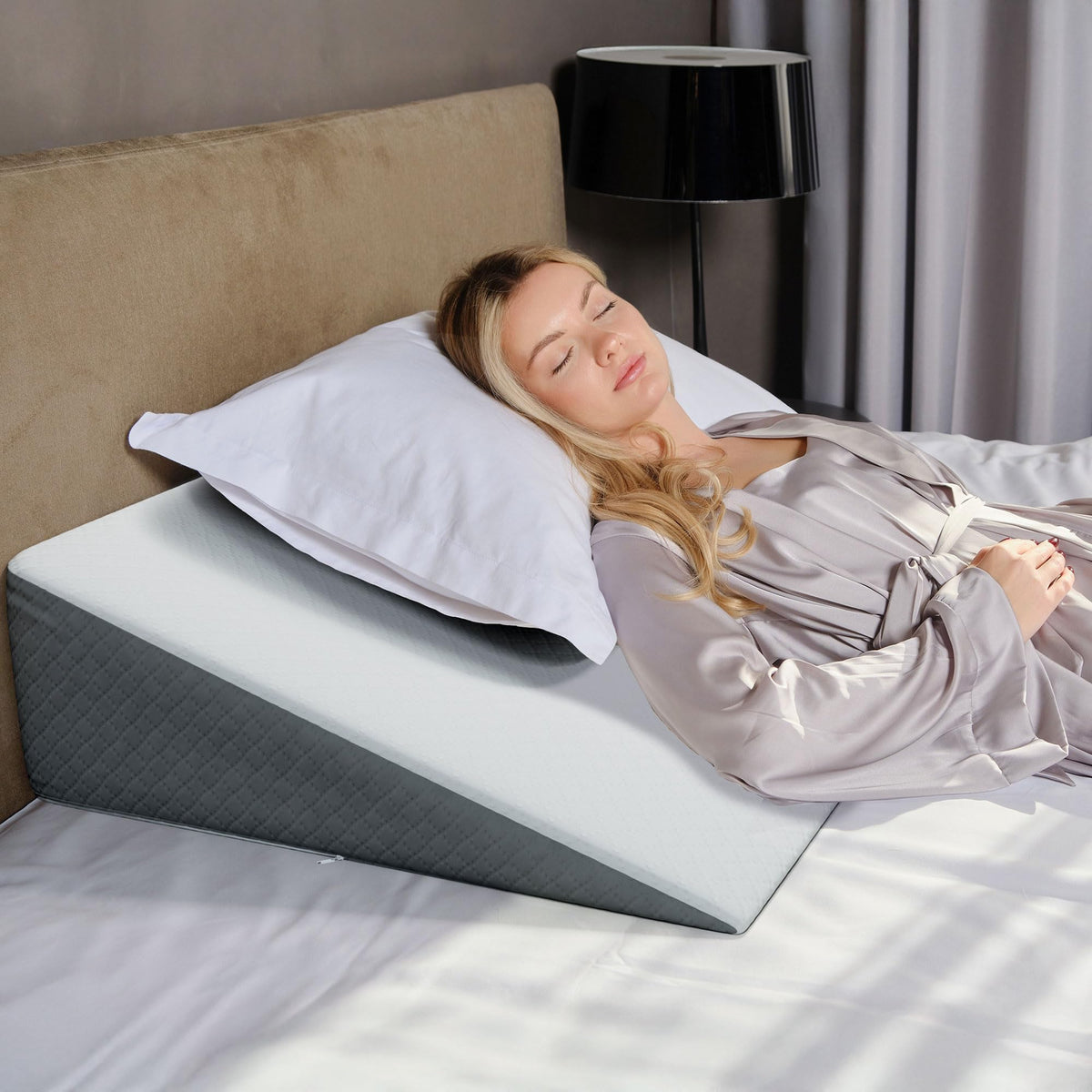 Bed Pillows & Positioners