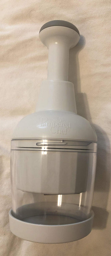 The Pampered Chef Food Chopper, White