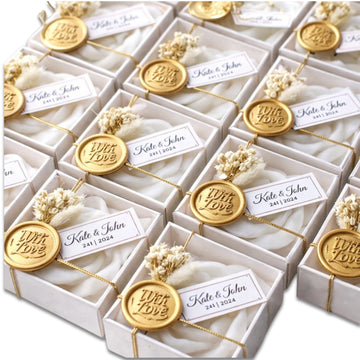 Scented White Rose Candles – Personalized Wedding Favor Candles, Bridal & Baby Shower Gifts with Dried Flowers, Wax Seal Gift Box (Bulk 10–100)