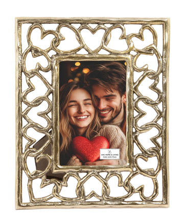 4x6 Gold Heart Picture Frame – Romantic Handcrafted Metal Photo Frame for Couples, Anniversary, Wedding & Valentine Gift, Home Décor Tabletop Display